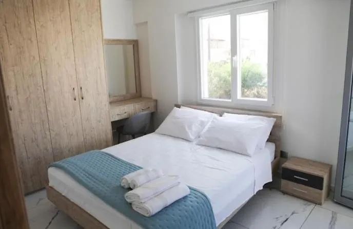 Luxury Beachfront Apartment Larnaca 0*,  Cypr