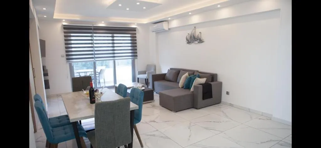 Luxury Beachfront Apartment Larnaca